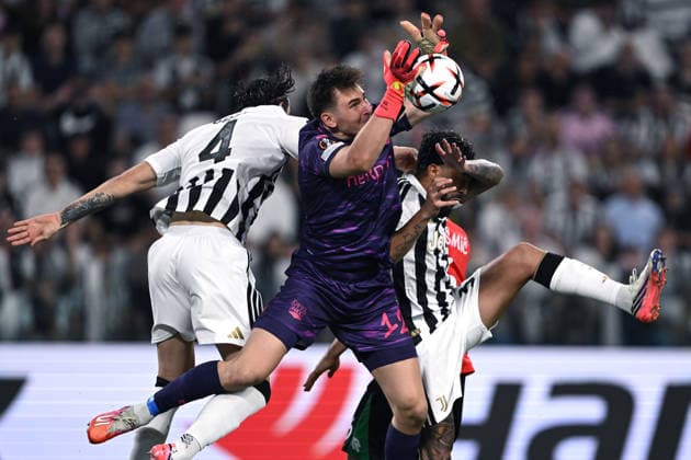 Cm Torino 117 09 2026 - Europa League Juventus-NEC Nijmegen foto Cristiano Mazzi Image nella foto: Nikolas PolsterFederico Gatti-Nico Gonzalez 