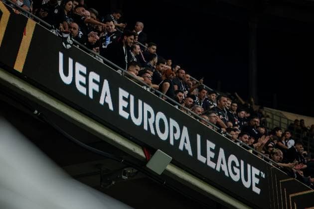 Besiktas JK vs Marseille UEFA Europa League - League Phase MD1 Besiktas fans stand on the stadium prior to the UEFA Europa League 2026 27 League Phase MD1 match between Besiktas JK and Marseille at Tupras Stadium in Istanbul, Turkey, on September 17, 2026 Istanbul Turkey  Copyright: xBurakxBasturkx
