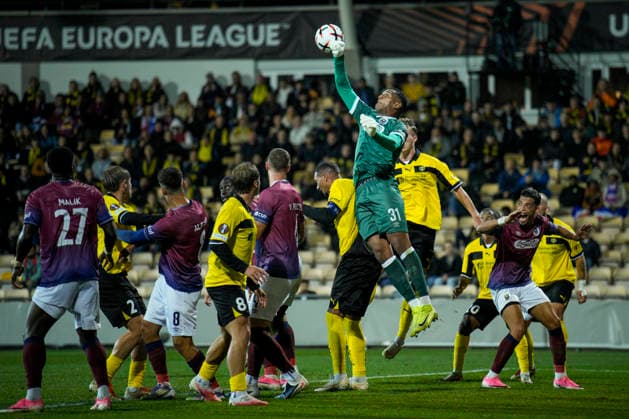 Europa League soccer 2026 2027 Lillestrøm SCU Torreense Lillestrøm 20260917 SCU Torreense goalkeeper Adriel during the Europa League soccer match between Lillestrøm and SCU Torreense at Arasen Photo: Stian Lysberg Solum, NTB Lillestrøm, Norway. FOR EDITORIAL USE ONLY. RESTRICTED USE FOR BETTING COMPANIES  Copyright: xStianxLysbergxSolumx xNTBx