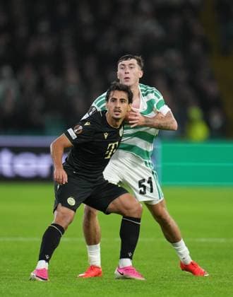 Daniel Arzani of Ferencvaros & Colby Donovan of Celtic Celtic v Ferencvaros, UEFA Europa League, Football, matchday 1, Celtic Park, Glasgow, Scotland, UKGlasgow Celtic Park Scotland United Kingdom  Copyright: xStuartxWallace Shutterstockx 17156106af