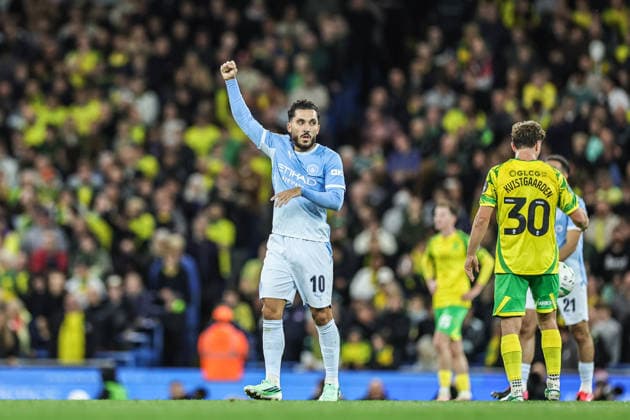 Manchester City v Norwich City - Carabao Cup Third Round Rayan Cherki of Manchester City celebrates his goal to make it 2-0 during the Carabao Cup round 3 match between Manchester City and Norwich City at Etihad Stadium in Manchester, United Kingdom, on September 17, 2026. Manchester Greater Manchester United, ManU Kingdom  Copyright: xNewsxImagesx originalFilename:cosgrove-carabaoc260917_npKal.jpg