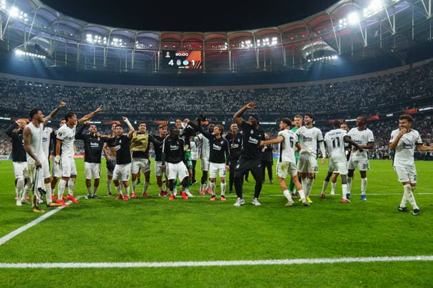 Besiktas v Olympique Marseille - UEFA Europa League ISTANBUL, TURKIYE - SEPTEMBER 18: Players of Besiktas celebrate victory at the end of the UEFA Europa League Week 1 match between Besiktas and Olympique Marseille at Tupras Stadium in Istanbul, Turkiye, on September 18, 2026. Adem Kutucu Anadolu Istanbul Turkey. Editorial use only. Please get in touch for any other usage.  Copyright: x2026xAnadoluxAdemxKutucux