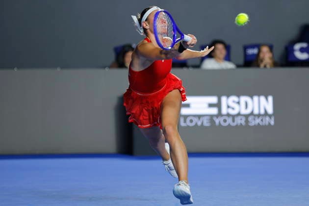 Guadalajara Open tennis tournament Marta Kostyuk of Ukraine returns a shot against Liudmila Samsonova of Russia in a quarterfinal match at the Guadalajara Open WTA, Tennis Damen 500 in Guadalajara, Mexico, 17 September 2026. GUADALAJARA Mexico  Copyright: xFRANCISCOxGUASCOx