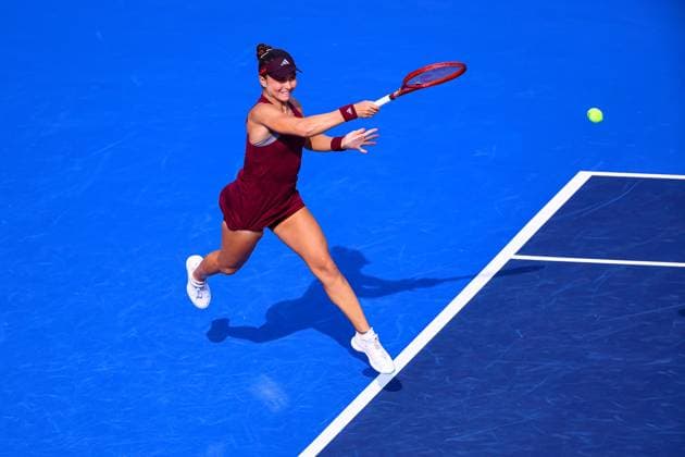 September 17, 2026: TO-45153- GUADALAJARA 2026. .La estadounidense Iva Jovic dio un paso m& xe1;s en la defensa de su t& xed;tulo en el Guadalajara Open 2026, luego de imponerse a la turca Zeynep S& xf6;nmez por 7-6(5) y 6-4, en los octavos de final del torneo disputado sobre la cancha dura del Centro Panamericano de Tenis. Jovic, segunda sembrada y campeona de la edici& xf3;n anterior, tuvo que emplearse a fondo ante una combativa S& xf6;nmez, pero respondi& xf3; en los momentos decisivos para quedarse con la victoria en un encuentro de dos horas y ocho minutos. Con este resultado, la estadounidense asegur& xf3; su lugar en los cuartos de final y mantiene firme su intenci& xf3;n de repetir el campeonato en Guadalajara..Guadalajara, Jalisco. Clasos.com.mx Sports News - September 17, 2026  - ZUMAcs4_ 20260917_faa_cs4_017 Copyright: xDiegoxMorenox