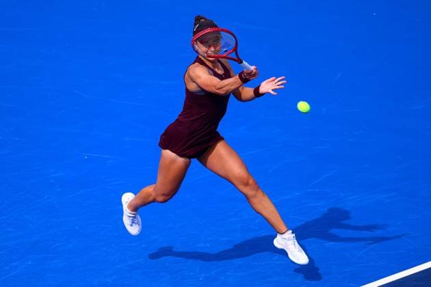 September 17, 2026: TO-45153- GUADALAJARA 2026. .La estadounidense Iva Jovic dio un paso m& xe1;s en la defensa de su t& xed;tulo en el Guadalajara Open 2026, luego de imponerse a la turca Zeynep S& xf6;nmez por 7-6(5) y 6-4, en los octavos de final del torneo disputado sobre la cancha dura del Centro Panamericano de Tenis. Jovic, segunda sembrada y campeona de la edici& xf3;n anterior, tuvo que emplearse a fondo ante una combativa S& xf6;nmez, pero respondi& xf3; en los momentos decisivos para quedarse con la victoria en un encuentro de dos horas y ocho minutos. Con este resultado, la estadounidense asegur& xf3; su lugar en los cuartos de final y mantiene firme su intenci& xf3;n de repetir el campeonato en Guadalajara..Guadalajara, Jalisco. Clasos.com.mx Sports News - September 17, 2026  - ZUMAcs4_ 20260917_faa_cs4_063 Copyright: xDiegoxMorenox