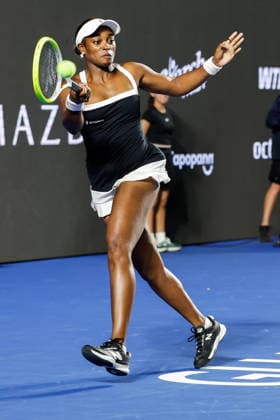 WTA, Tennis Damen GUADALAJARA OPEN 2026 WTA GUADALAJARA OPEN 2026 PEYTON STEARNS VS SLOANE STEPHENS 17092026 GUADALAJARA, JALISCO. Action photo of Sloane Stephens of the United States, during a match of the WTA Guadalajara Open 2026, held at the Centro Panamericano de Tenis of Guadalajara, Jalisco, Mexico. Foto de accion de Sloane Stephens de Estados Unidos, durante juego del WTA Guadalajara Open 2026 celebrado en el Centro Panamericano de Tenis de Guadalajara, Jalisco, Mexico PHOTO BY IMAGENSHOP AGENCIA FOTOGRAFICA GUADALAJARA JALISCO MEXICO Copyright: xIMAGENSHOPxAGENCIAxFOTOGRAFICAx