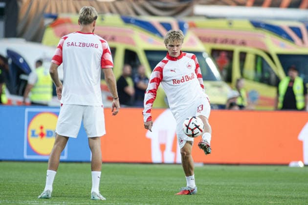 SOCCER - UEFA Europa League - PFC Levski vs. FC Red Bull Salzburg Photo by IPA ABACAPRESS.COM88642020 - Salzburg s Frans Kratzig during warm-ups before the Europa League match between PFC Levski and FC Red Bull Salzburg at Vasil Levski National Stadium in Sofia, Bulgaria, on September 17, 2026 Sofia Bulgaria  Copyright: xIPAxSport ABACAx