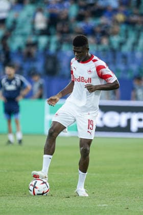 SOCCER - UEFA Europa League - PFC Levski vs. FC Red Bull Salzburg Photo by IPA ABACAPRESS.COM88642023 - Salzburg s Karim Konate during warm-ups before the Europa League match between PFC Levski and FC Red Bull Salzburg at Vasil Levski National Stadium in Sofia, Bulgaria, on September 17, 2026 Sofia Bulgaria  Copyright: xIPAxSport ABACAx