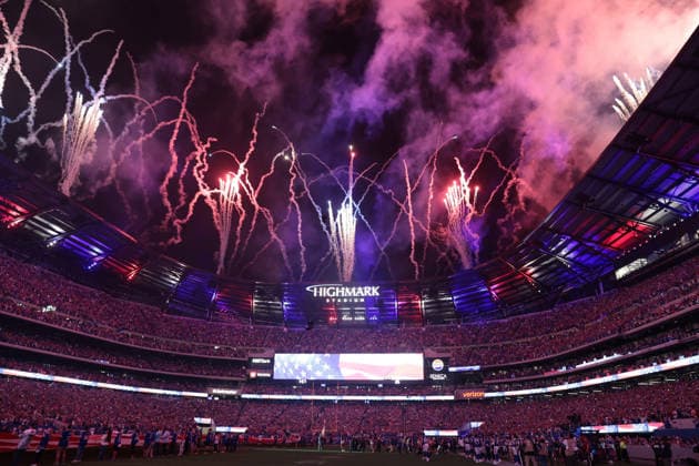 Detroit Lions vs Buffalo Bills ORCHARD PARK, NEW YORK - SEPTEMBER 17: Fireworks are displayed over Highmark Stadium during the National Anthem prior an NFL, American Football Herren, USA football game between the Detroit Lions and the Buffalo Billsat Highmark Stadium in Orchard Park, New York, USA, on Thursday, September 17, 2026 Orchard Park New York United States  Copyright: xJorgexLemusx originalFilename:lemus-detroitl260917_npPVp.jpg