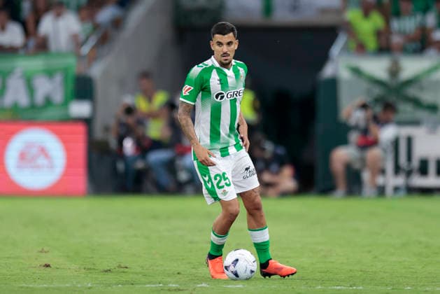 Real Betis Balompie v Getafe CF - LaLiga EA Sports 2026 27 Dani Ceballos of Real Betis controls the ball during the La Liga EA Sports match between Real Betis and Getafe CF at La Cartuja Stadium in Seville, Spain, on September 17, 2026. Seville Spain  Copyright: xJosexLuisxContrerasx originalFilename:joseluiscontreras-realbeti260917_npFLc.jpg
