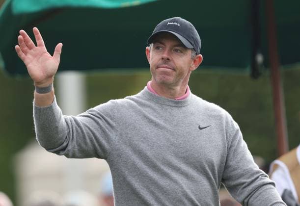 BMW PGA, Golf Herren Championship 2026 - Day One SURREY, ENGLAND, SEPTEMBER 17: Rory McIlroy Of Northern Ireland acknowledges the crowd on the 1st tee during The DP World Tour BMW PGA Championship Day One at Wentworth Golf Club, Virginia Water, Surrey, England, on September 17. (Photo by Daniel Weir) Surrey Wentworth Golf Course England Copyright: xDanielxWeir SportsxPressxPhotox Sportspressphoto_SPR233932