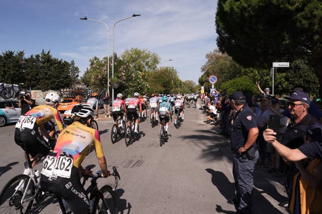 Start race during the Giro d™Abruzzo, stage 4 from Silvi to Controguerra (182 km) - Abruzzo, Italy - Friday, September 18, 2026. - cycling.  Copyright: xMassimoxPaolone LaPressex