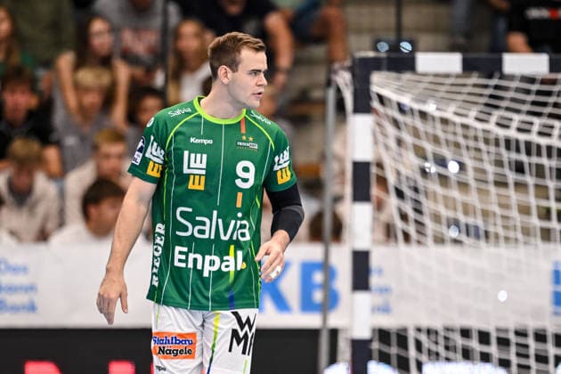 Goeppingen, Deutschland, 17.09.26: Max Beneke (FRISCH AUF! Goeppingen) Schaut waehrend des Opel Handball Bundesliga Spiels zwischen FRISCH AUF! Goeppingen vs Rhein-Neckar Loewen in der EWS Arena am 17. September 2026 in Goeppingen, Deutschland. (Foto von Harry Langer DeFodi Images) Goeppingen, Germany, 17.09.26: Max Beneke (FRISCH AUF! Goeppingen) Looks on during the Opel Handball Bundesliga match between FRISCH AUF! Goeppingen vs Rhein-Neckar Loewen at EWS Arena on September 17, 2026 in Goeppingen, Germany. (Photo by Harry Langer DeFodi Images) (Photo by Harry Langer DeFodi Images) -