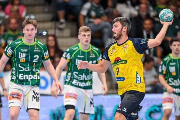 Goeppingen, Deutschland, 17.09.26: Jacob Arenth Lassen (Rhein-Neckar Loewen) in Aktion, am Ball, Einzelaktion waehrend des Opel Handball Bundesliga Spiels zwischen FRISCH AUF! Goeppingen vs Rhein-Neckar Loewen in der EWS Arena am 17. September 2026 in Goeppingen, Deutschland. (Foto von Harry Langer DeFodi Images) Goeppingen, Germany, 17.09.26: Jacob Arenth Lassen (Rhein-Neckar Loewen) controls the Ball during the Opel Handball Bundesliga match between FRISCH AUF! Goeppingen vs Rhein-Neckar Loewen at EWS Arena on September 17, 2026 in Goeppingen, Germany. (Photo by Harry Langer DeFodi Images) (Photo by Harry Langer DeFodi Images) -
