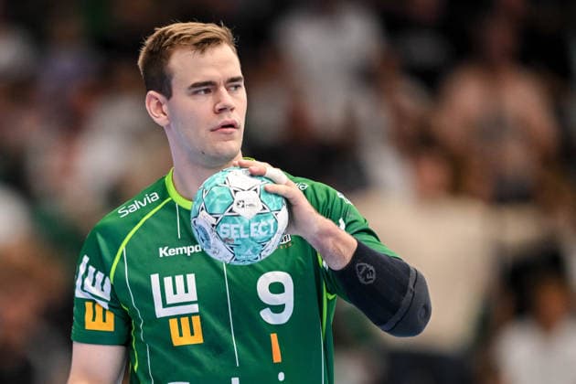 Goeppingen, Deutschland, 17.09.26: Max Beneke (FRISCH AUF! Goeppingen) in Aktion, am Ball, Einzelaktion waehrend des Opel Handball Bundesliga Spiels zwischen FRISCH AUF! Goeppingen vs Rhein-Neckar Loewen in der EWS Arena am 17. September 2026 in Goeppingen, Deutschland. (Foto von Harry Langer DeFodi Images) Goeppingen, Germany, 17.09.26: Max Beneke (FRISCH AUF! Goeppingen) controls the Ball during the Opel Handball Bundesliga match between FRISCH AUF! Goeppingen vs Rhein-Neckar Loewen at EWS Arena on September 17, 2026 in Goeppingen, Germany. (Photo by Harry Langer DeFodi Images) (Photo by Harry Langer DeFodi Images) -