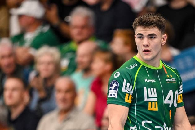 Goeppingen, Deutschland, 17.09.26: Elias Newel (FRISCH AUF! Goeppingen) Schaut waehrend des Opel Handball Bundesliga Spiels zwischen FRISCH AUF! Goeppingen vs Rhein-Neckar Loewen in der EWS Arena am 17. September 2026 in Goeppingen, Deutschland. (Foto von Harry Langer DeFodi Images) Goeppingen, Germany, 17.09.26: Elias Newel (FRISCH AUF! Goeppingen) Looks on during the Opel Handball Bundesliga match between FRISCH AUF! Goeppingen vs Rhein-Neckar Loewen at EWS Arena on September 17, 2026 in Goeppingen, Germany. (Photo by Harry Langer DeFodi Images) (Photo by Harry Langer DeFodi Images) -