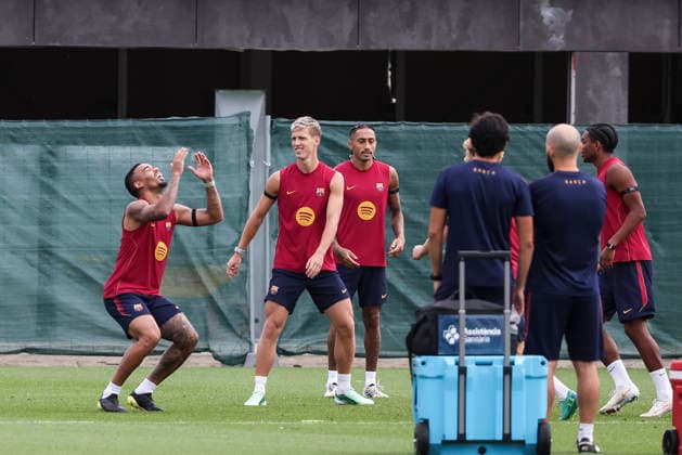 September 18, 2026, Sant Joan Despi, Barcelona, Spain: Gabriel Jesus, Dani Olmo and Raphinha during the training day of FC Barcelona, Barca ahead the Spanish League, Laliga EA Sports, football match against Sevilla FC at Ciudad Esportiva Joan Gamper on September 18, 2026 in Sant Joan Despi, Barcelona, Spain. FC Barcelona Training And press conference, PK, Pressekonferenz - LaLiga EA Sports - ZUMAa181 20260918_zaa_a181_011 Copyright: xJavierxBorregox