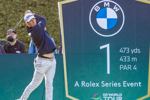 Golf - DP World Tour (European Tour) ˜Rolex Series™ - 2026 BMW PGA, Golf Herren Championship - Second Round - West Course, Wentworth Club - Friday 18th September 2026 Niklas Norgaard (NOR) tees off from the 1st hole at Wentworth COLORSPORT DANIEL BEARHAM  cspDB_BMWPGA_R2_180926_