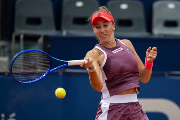 BBVA Open Internacional of Valencia Quarter Final Guiomar Maristany Zuleta de Reales from Spain against Clara Burel from France in action during the BBVA Open Internacional of Valencia Quarter Final at Sporting Tennis Valencia, (Valencia ) on September 18, 2026. Copyright: xVicentexVidalxFernandezx