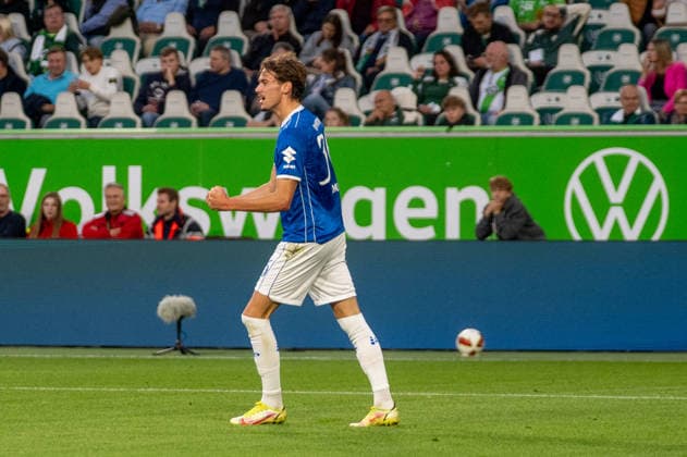 Deutschland: Fussball 2. Bundesliga, 6. Spieltag 2026 2027, VfL Wolfsburg - SV Darmstadt 98 am 18.09.2026 in Wolfsburg (Volkswagen Arena): Tor zum 1:1 Milan Smit (SV Darmstadt 98, 36) Jubel, Freude, Torjubel, Emotionen Copyright: xSvenxHeidmannx