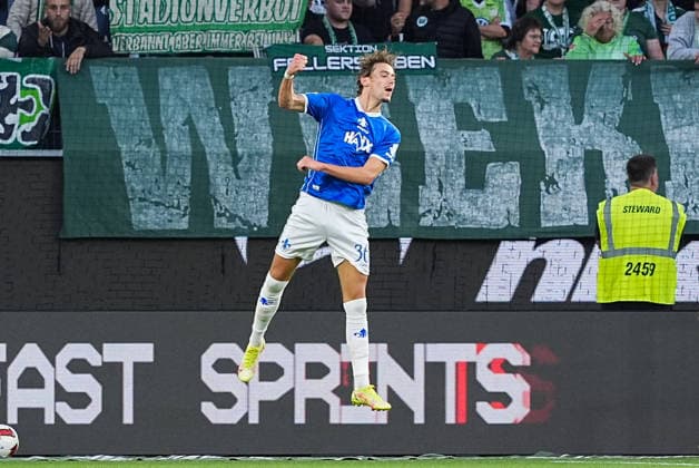18.09.2026, xydrx, Herren, Fußball, 2.Bundesliga, VfL Wolfsburg - SV Darmstadt 98, Saison 2026 2027, Volkswagen Arena: Torjubel nach dem Tor zum 1:1 für den SV Darmstadt 98 durch Torschütze Milan Smit (SV Darmstadt 98, 36) DFB regulations prohibit any use of photographs as image sequences and or quasi-video. Copyright: HMBxMedia YannisxDreimann