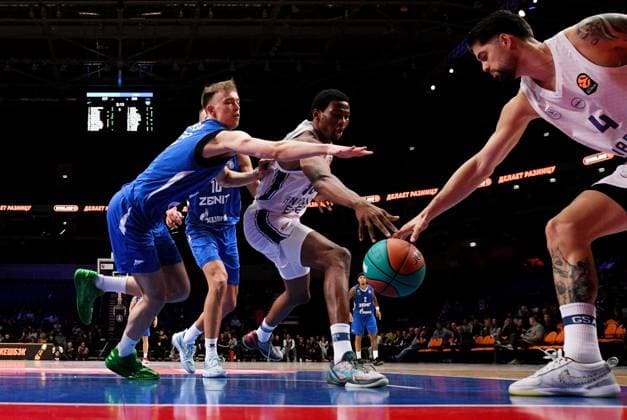 Russia Basketball United League Supercup Zenit - Anadolu Efes 9246110 18.09.2026 Players in action during the VTB United League SuperCup basketball match between Zenit St. Petersburg and Anadolu Efes Istanbul, in Moscow, Russia. Alexey Filippov Sputnik Moscow Russia  Copyright: xAlexeyxFilippovx