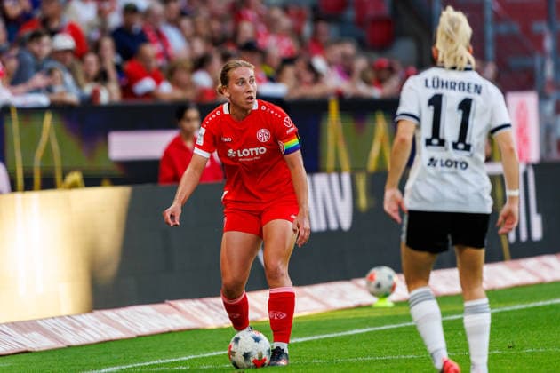 GPFBL, 1. FSV Mainz 05 - Eintracht Frankfurt, 18.09.2026, Mainz Johanna Berg (1. FSV Mainz 05, 9) kontrolliert den Ball im Spiel der Google Pixel Frauen Bundesliga am 5. Spieltag der Saison 2026 27 zwischen dem 1. FSV Mainz 05 und Eintracht Frankfurt in der MEWA Arena, Mainz, 18.09.2026. Copyright: xBEAUTIFULxSPORTS Hahnex
