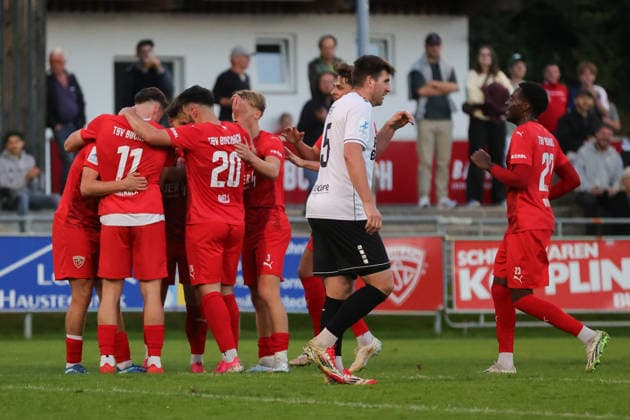 18.09.2026, Fussball, Herren, Saison 2026 2027, Regionalliga Bayern, 10. Spieltag: TSV Buchbach - FC Schweinfurt 05 TSV Buchbach feiert und bejubelt daa 1:0 Buchbach SMR-Arena Bayern Deutschland