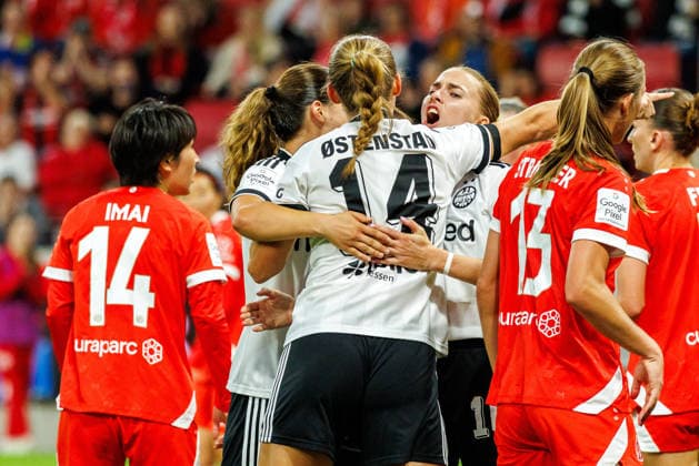 GPFBL, 1. FSV Mainz 05 - Eintracht Frankfurt, 18.09.2026, Mainz Jubel zum 2:1 Anschlusstreffer durch Marthine Ostenstad (Eintracht Frankfurt, 14) im Spiel der Google Pixel Frauen Bundesliga am 5. Spieltag der Saison 2026 27 zwischen dem 1. FSV Mainz 05 und Eintracht Frankfurt in der MEWA Arena, Mainz, 18.09.2026. Copyright: xBEAUTIFULxSPORTS Hahnex