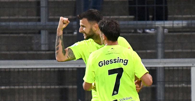 18.09.2026, xokbx, Fussball Regionalliga Suedwest, FSV Frankfurt - Stuttgarter Kickers v.l. Torjubel zum 1:0 durch Dejan Bozic (Stuttgarter Kickers), mit Yannick Glessing (Stuttgarter Kickers) Frankfurt am Main
