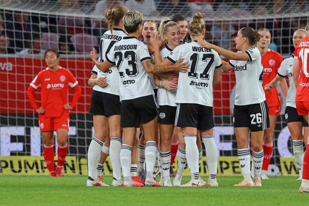 Mainz, Deutschland 18. September 2026: 1. BL Frauen - 2026 2027 - Sp. 5 - 1. FSV Mainz 05 gegen Eintracht Frankfurt Im Bild: Torschützin Nina Lührßen Luehrssen (Frankfurt)(4.v.li.) freut sich über ihr Tor zum 2:2. DFL DFB regulations prohibit any use of photographs as image sequences and or quasi-video Bruchwegstadion Rheinland - Pfalz Copyright: xFotostandx xRacochax