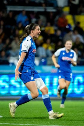 18.09.2026, GER, Fussball, Frauen, Google Pixel 1. Bundesliga, Saison 2026 2027, 4. Spieltag, TSG 1899 Hoffenheim vs VfL Wolfsburg Chiara Hahn ( Hoffenheim, 23 ) jubelt über das Tor zum 2:1, DFB DFL regulations prohibit any use of photographs as image sequences and or quasi-video Hoffenheim Dietmar-Hopp-Stadion Baden-Württemberg Deutschland Copyright: xNordphoto Memmlerx