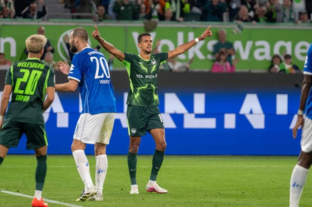 Deutschland: Fussball 2. Bundesliga, 6. Spieltag 2026 2027, VfL Wolfsburg - SV Darmstadt 98 am 18.09.2026 in Wolfsburg (Volkswagen Arena): Tor zum 5:1 Robert Glatzel (VfL Wolfsburg, 19) Kopfball Jubel, Freude, Torjubel, Emotionen Copyright: xSvenxHeidmannx