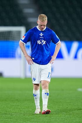 18.09.2026, xydrx, Herren, Fußball, 2.Bundesliga, VfL Wolfsburg - SV Darmstadt 98, Saison 2026 2027, Volkswagen Arena: Kai Klefisch (SV Darmstadt 98, 17) enttäuscht nach der Niederlage DFB regulations prohibit any use of photographs as image sequences and or quasi-video. Copyright: HMBxMedia YannisxDreimann