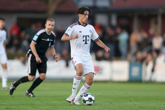 18.09.2026, Herren, Fussball, Saison 2026 2027, Regionalliga Bayern, 10. Spieltag: TSV Aubstadt - FC Bayern Muenchen II David Michael Santos Daiber ( 6, FC Bayern München II) Sulzfeld Schulstadion Aubstadt (NGN Arena) Bayern Deutschland