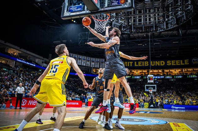 Basketball Berlin 18.09.2026 Saison 2026 2027 EasyCredit BBL 1. Bundesliga Männer, Herren Alba Berlin - NINERS Chemnitz Benjamin Burnham (Chemnitz, No.25) Ben