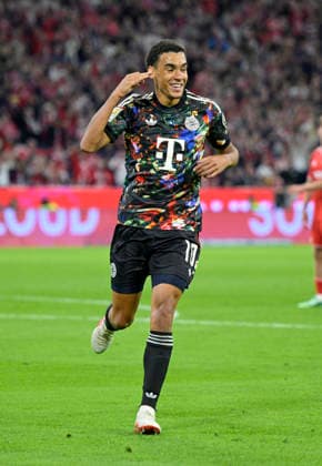 18.09.2026, Fussball Bundesliga 2026 2027, 4.Spieltag, FC Bayern München - 1.FC Union Berlin, in der Allianz-Arena München, Torjubel Jvon Jamal Musiala (Bayern München)