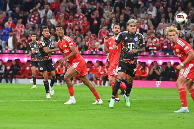 Tor zum 1-0 Jamal MUSIALA (Bayern Muenchen) Aktion,Torschuss. Fussball 1. Bundesliga Saison 2026 2027, 4.Spieltag, Spieltag04, FC Bayern Muenchen - 1.FC Union Berlin am 18.09.2026 , A L L I A N Z A R E N A.