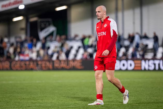 Leo Eberle (FC Wuerzburger Kickers, 05) reagiert enttaeuscht nach der 2:1 Niederlage GER, SC Verl vs. FC Wuerzburger Kickers, Fussball, 3. Liga, 7. Spieltag, Spielzeit 2026 2027, 18.09.2026 DFL Regulations prohibit any use of photographers as image sequences and or quasi-video. GER, SC Verl vs. FC Wuerzburger Kickers, Fussball, 3. Liga, 7. Spieltag, Spielzeit 2026 2027, 18.09.2026 Verl Copyright: xEibner-Pressefoto JanxRollingerx EP_JSK