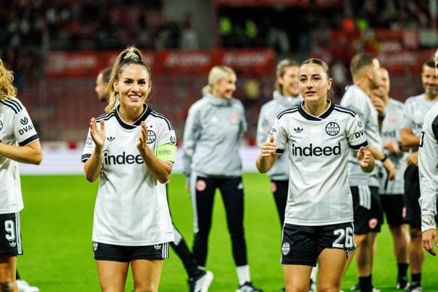 GPFBL, 1. FSV Mainz 05 - Eintracht Frankfurt, 18.09.2026, Mainz Ereleta Memeti (Eintracht Frankfurt, 7) und Ainhoa Alguacil (Eintracht Frankfurt, 26) jubeln nach dem Sieg im Spiel der Google Pixel Frauen Bundesliga am 5. Spieltag der Saison 2026 27 zwischen dem 1. FSV Mainz 05 und Eintracht Frankfurt in der MEWA Arena, Mainz, 18.09.2026. Copyright: xBEAUTIFULxSPORTS Hahnex