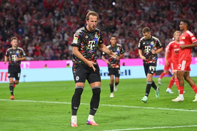 Torjubel Harry KANE (Bayern Muenchen) nach Tor zum 2-0, Jubel,Freude,Begeisterung, Aktion, Fussball 1. Bundesliga Saison 2026 2027, 4.Spieltag, Spieltag04, FC Bayern Muenchen - 1.FC Union Berlin am 18.09.2026 , A L L I A N Z A R E N A.