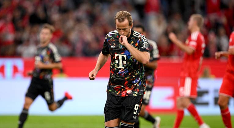 Fussball 1. Bundesliga Saison 2026 2027 4. Spieltag 18.09.2026 FC Bayern Muenchen - 1.FC Union Berlin Jubel nach dem 100 Tor zum 2 - 0 , in der Bundesliga, Torschuetze Harry Kane (FC Bayern Muenchen)
