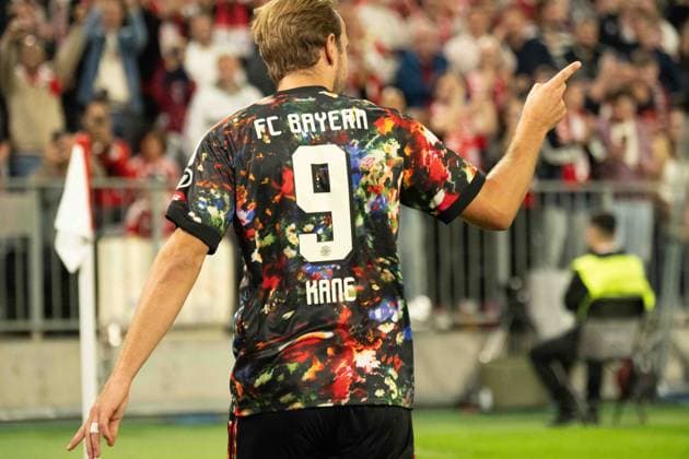 18.09.2026: Fußball: FC Bayern München - Union Berlin, 4. Spieltag der 1. Bundesliga in der Allianz Arena in München Torjubel Harry Kane (FC Bayern Munchen, 9) zum 4:0. WICHTIGER HINWEIS: Gemäß den Vorgaben der DFL und des DFB ist es untersagt, in dem Stadion und oder vom Spiel angefertigte Fotoaufnahmen in Form von Sequenzbildern und oder videoähnlichen Fotostrecken zu verwerten bzw. verwerten zu lassen. Copyright: xJamesxZabelx