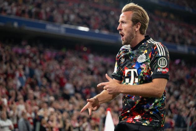 GER, Bayern, Muenchen, Fussball, FC Bayern Muenchen - 1. FC Union Berlin, in der Allianz Arena, Muenchen, Bundesliga, 4. Spieltag, 18.09.26, v.l. Harry Kane (FC Bayern Muenchen, 9), Torjubel, Freude, Emotionen, Jubel, Feiern, Goal Scored, Celebrate, goal celebration, joy, emotions, celebration, cheering, goal scored, celebrate, im Portrait, Einzelbild, Freisteller, portrait, headshot, single image, cutout, zum 4:0 DFL DFB regulations prohibit any use of photographs as image sequences and or quasi-video, Copyright: HMB-Media MichaelxNibel