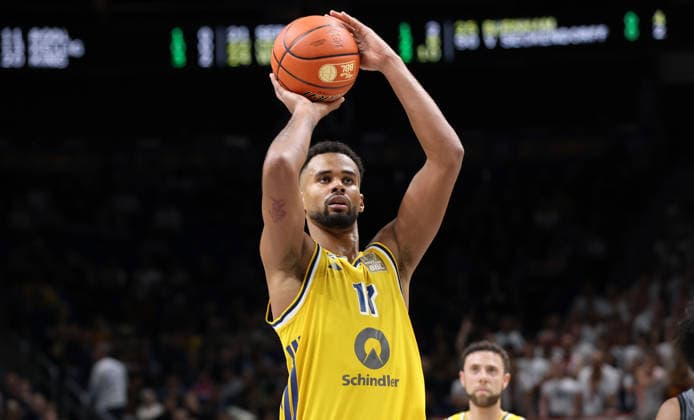 Norris Agbakoko am Ball bei Freiwurf Aktion Oberkörper Basketball BBL Bundesliga Herren 1. Spieltag Saison 2026 2027 18.09.2026 ALBA Berlin vs. Niners Chemnitz 99ers