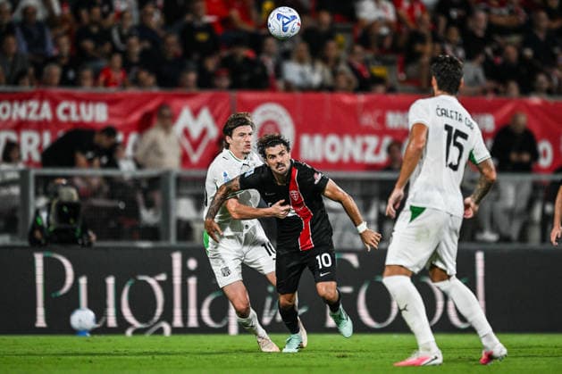 Patricj Cutrone of AC Monza in action during the Serie A soccer match between AC Monza and Sassuolo FC the Brianteo Stadium in Monza, north Italy - September 18, 2026. - Soccer.  Copyright: xTizianoxBallabio LaPressex
