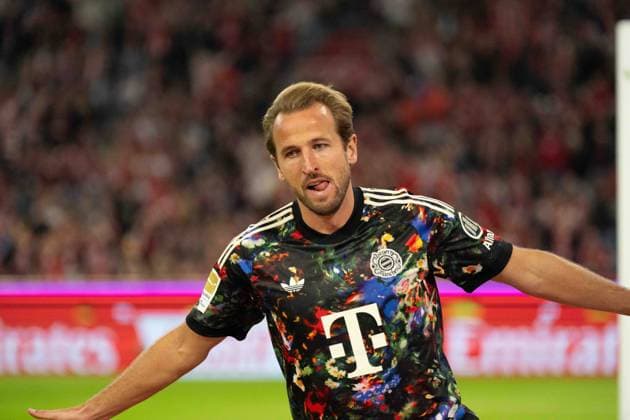 18.09.2026: Fußball: FC Bayern München - Union Berlin, 4. Spieltag der 1. Bundesliga in der Allianz Arena in München Torjubel Harry Kane (FC Bayern Munchen, 9) zum 4:0. WICHTIGER HINWEIS: Gemäß den Vorgaben der DFL und des DFB ist es untersagt, in dem Stadion und oder vom Spiel angefertigte Fotoaufnahmen in Form von Sequenzbildern und oder videoähnlichen Fotostrecken zu verwerten bzw. verwerten zu lassen. Copyright: xJamesxZabelx