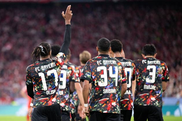 GER, Bayern, Muenchen, Fussball, FC Bayern Muenchen - 1. FC Union Berlin, in der Allianz Arena, Muenchen, Bundesliga, 4. Spieltag, 18.09.26, v.l. Michael Akpovie Olise (FC Bayern Muenchen, 17), Ismael Saibari (FC Bayern Muenchen, 34), Torjubel, Freude, Emotionen, Jubel, Feiern, Goal Scored, Celebrate, goal celebration, joy, emotions, celebration, cheering, goal scored, celebrate DFL DFB regulations prohibit any use of photographs as image sequences and or quasi-video, Copyright: HMB-Media MichaelxNibel