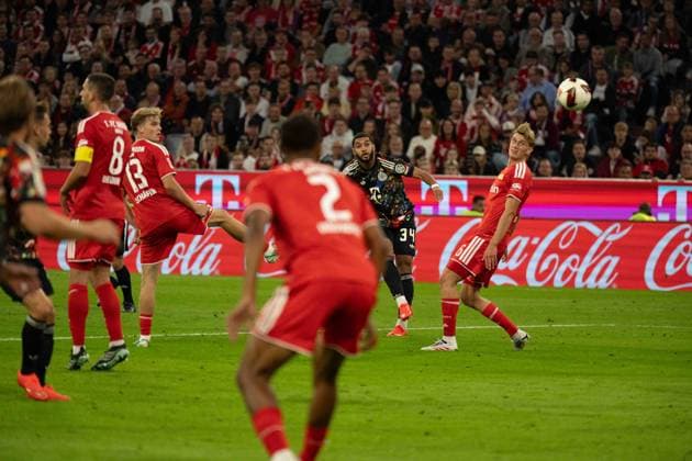 18.09.2026: Fußball: FC Bayern München - Union Berlin, 4. Spieltag der 1. Bundesliga in der Allianz Arena in München Torschuss Ismael Saibari (FC Bayern Munchen, 34) WICHTIGER HINWEIS: Gemäß den Vorgaben der DFL und des DFB ist es untersagt, in dem Stadion und oder vom Spiel angefertigte Fotoaufnahmen in Form von Sequenzbildern und oder videoähnlichen Fotostrecken zu verwerten bzw. verwerten zu lassen. Copyright: xJamesxZabelx