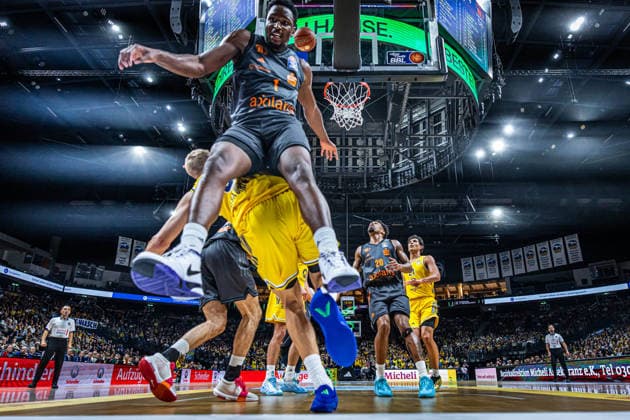 Basketball Berlin 18.09.2026 Saison 2026 2027 EasyCredit BBL 1. Bundesliga Männer, Herren Alba Berlin - NINERS Chemnitz Phlandrous Fleming Jr. (Chemnitz, No.01)